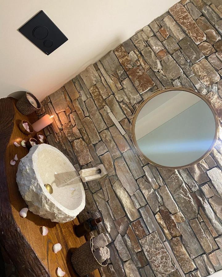 Love Space Sensory Spa & Relax Suite Santa Maria delle Mole Εξωτερικό φωτογραφία