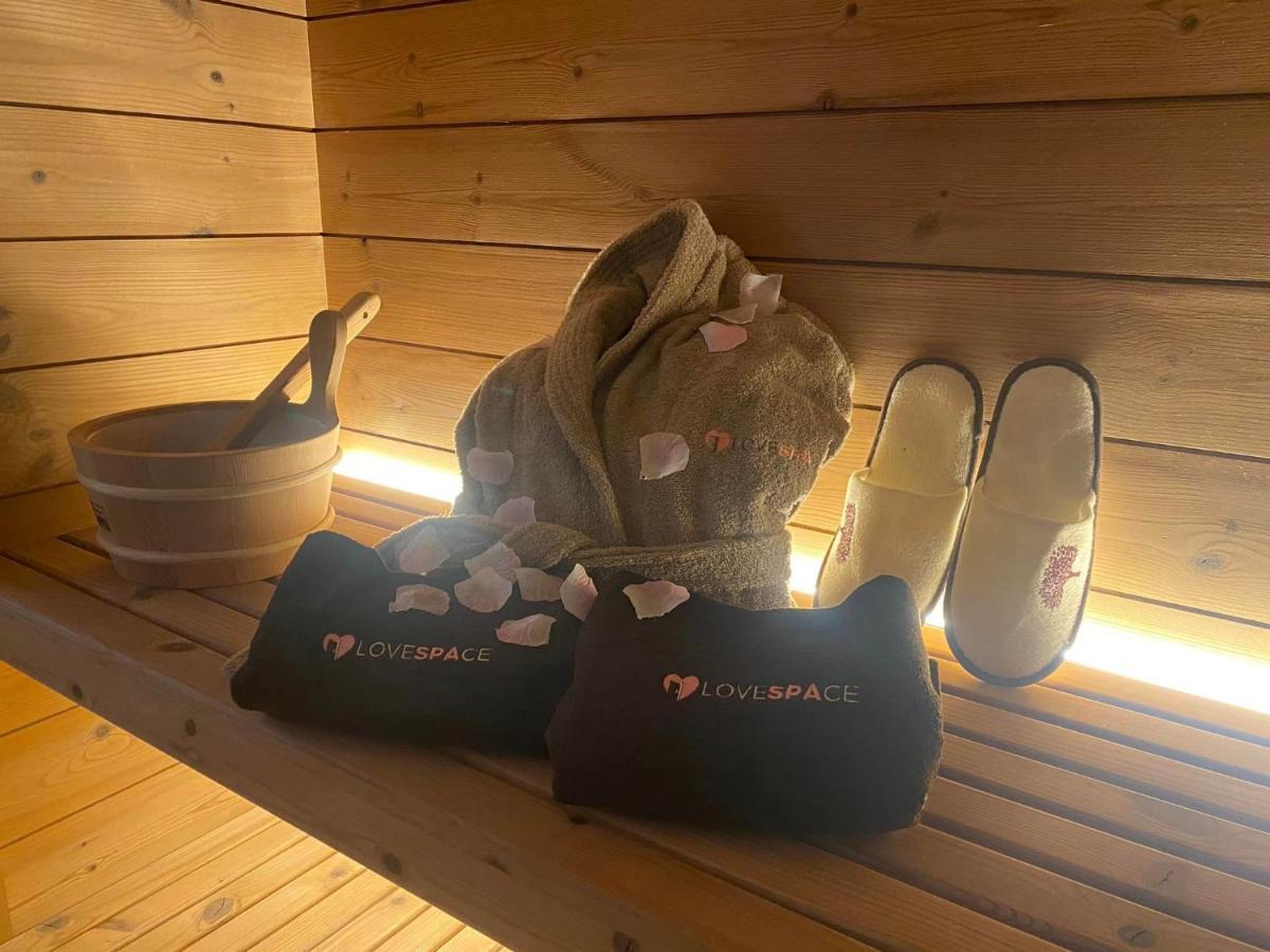 Love Space Sensory Spa & Relax Suite Santa Maria delle Mole Εξωτερικό φωτογραφία