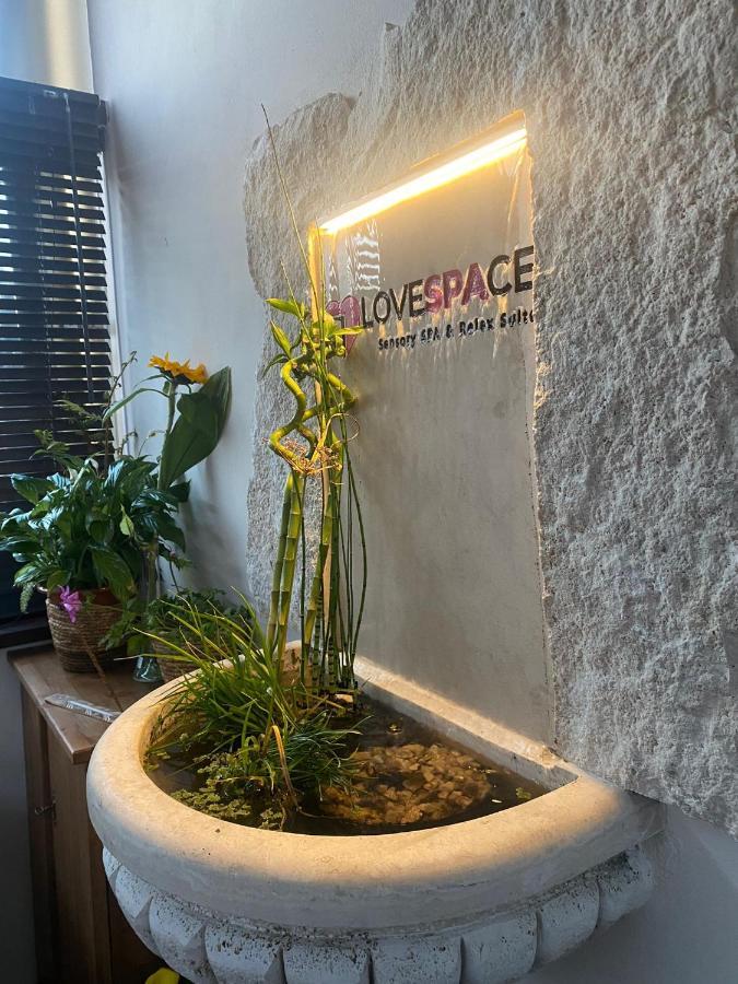 Love Space Sensory Spa & Relax Suite Santa Maria delle Mole Εξωτερικό φωτογραφία
